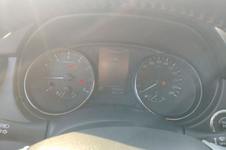 日产 逍客 2017款 2.0L CVT豪华版 国V局部细节14