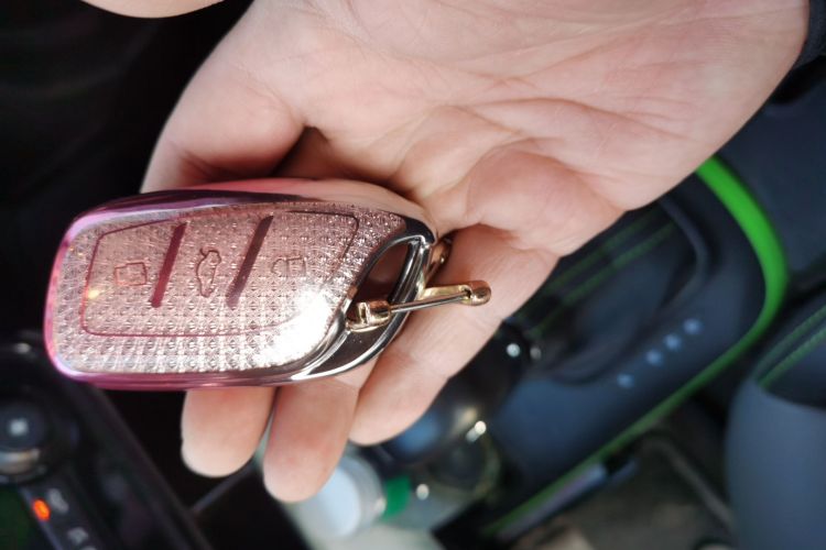 荣威 科莱威CLEVER 2021款 302km卓越版中控内饰11