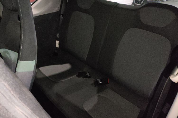 五菱汽车 宏光MINIEV 2021款 马卡龙臻享款 磷酸铁锂中控内饰21