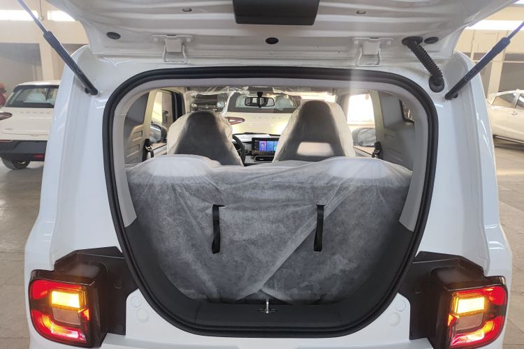 吉利银河 熊猫 2025款 210km 元气熊机舱底盘23