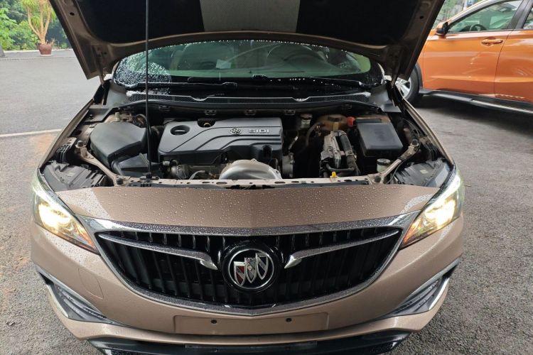 别克 威朗 2018款 三厢 15S 自动进取型机舱底盘24