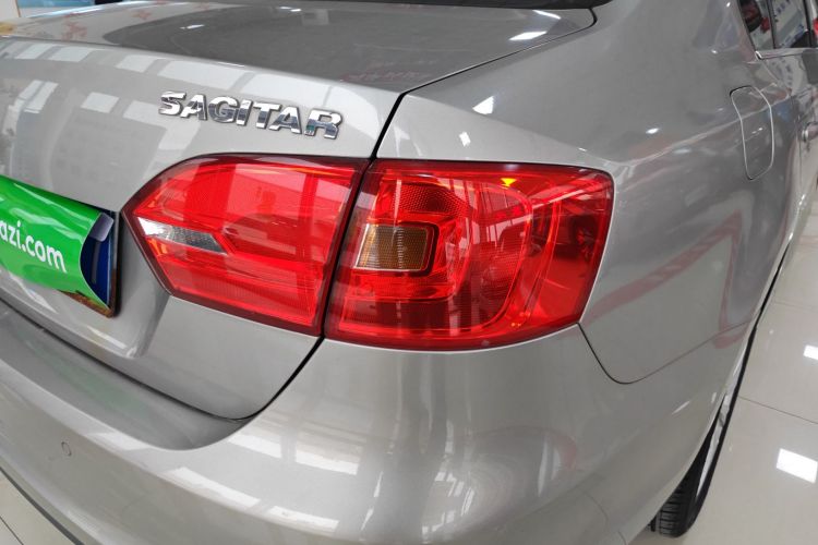 大众 速腾 2014款 改款 1.6L 自动舒适型车身外观6006