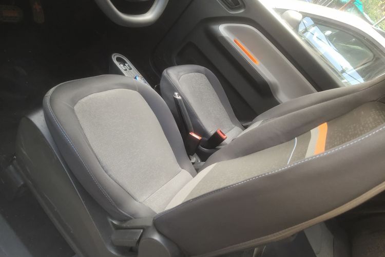 五菱汽车 宏光MINIEV 2021款 马卡龙时尚款 三元锂中控内饰19