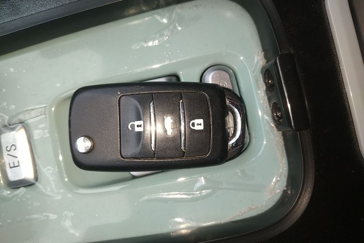 长安启源 长安Lumin 2022款 155km 清甜款中控内饰11