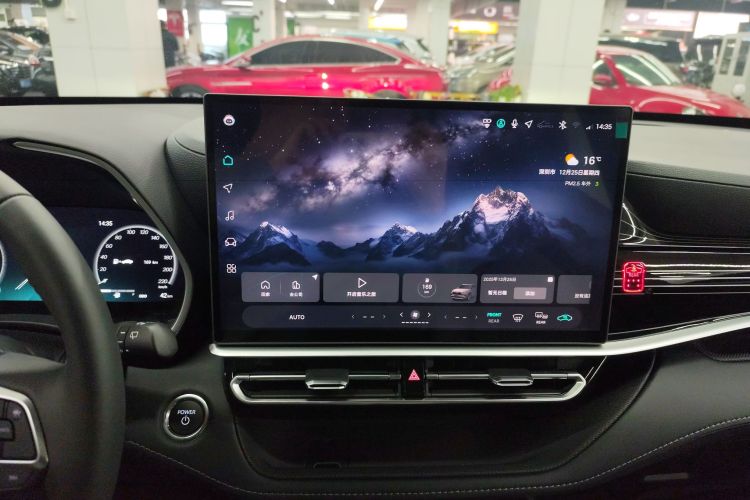 丰田 汉兰达 2026款 2.5L智能电混双擎两驱精英版 7座中控内饰16