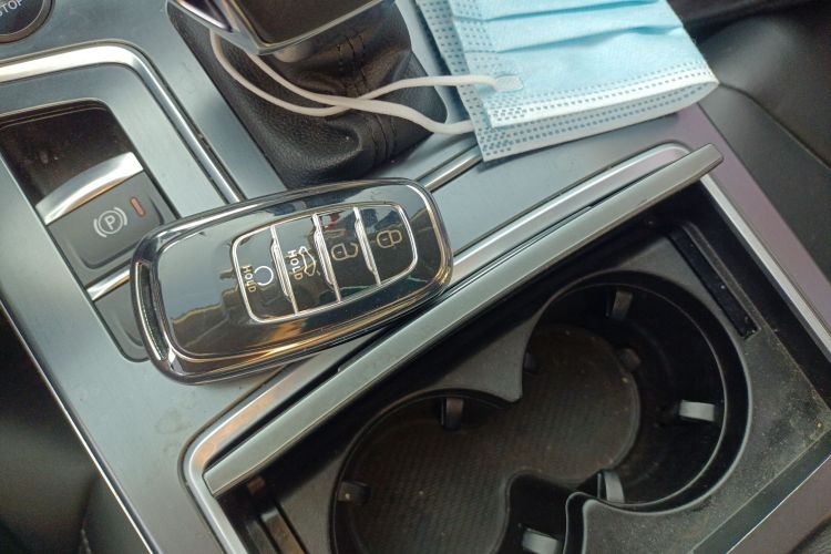 红旗H5 2022款 经典款 改款 1.5T DCT旗韵版中控内饰11