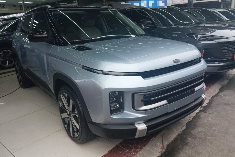 吉利汽车 吉利icon 2023款 1.5TD 巧克力醇巧版车身外观3