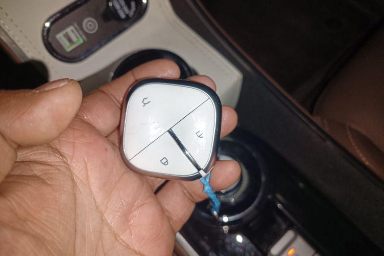 五菱汽车 五菱缤果 2024款 333km 悦享款中控内饰11