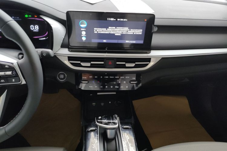 起亚K3 2024款 1.5L CVT豪华智享版中控内饰16