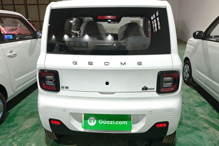 吉利银河 2024款 熊猫mini 200km 耐力熊车身外观6