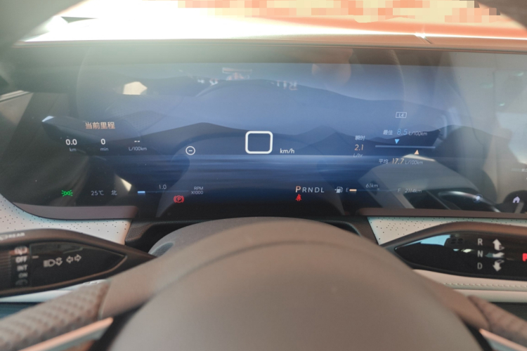 别克GL8 2025款 陆尊 尊享版中控内饰14