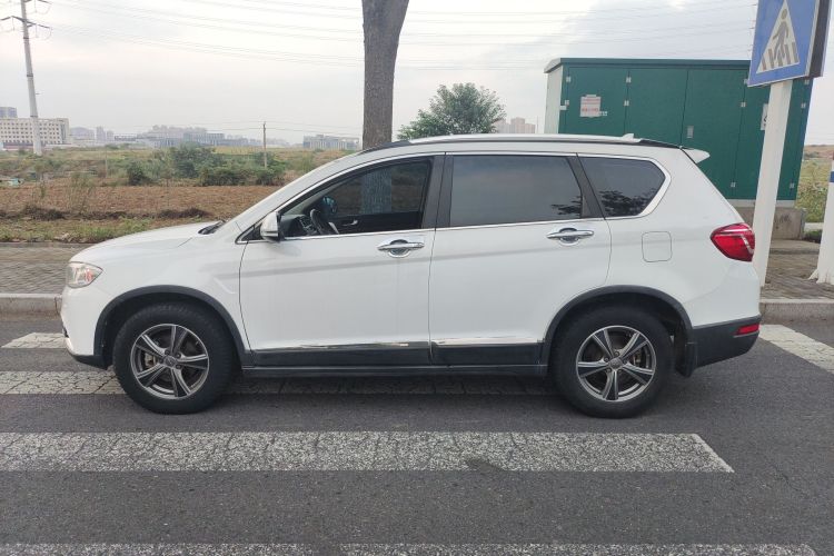 哈弗H6 2014款 运动版 2.4L 自动精英型车身外观4