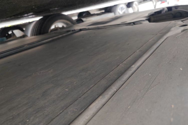 特斯拉 Model Y 2022款 后轮驱动版局部细节9004