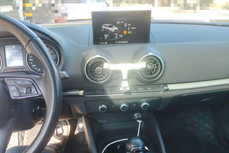 奥迪A3 2020款 改款 Sportback 35 TFSI 进取型 国VI中控内饰16