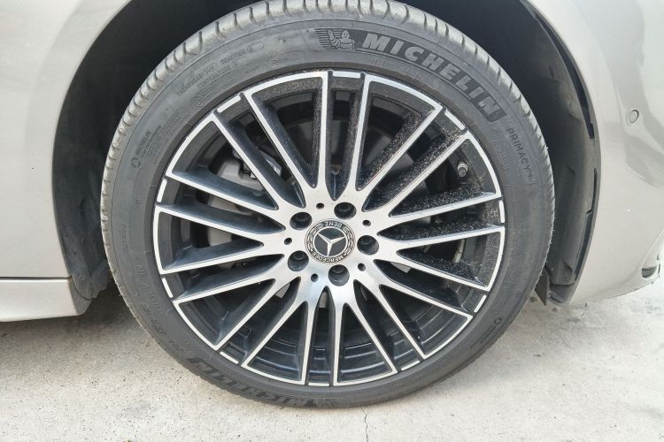 奔驰C级 2022款 改款 C 260 L 运动版车身外观10