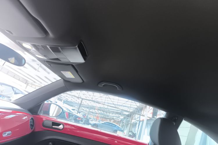 大众 甲壳虫 2018款 180TSI 宜乐型中控内饰22