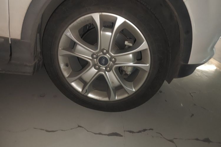 福特 翼虎 2015款 2.0L GTDi 四驱精英型车身外观10