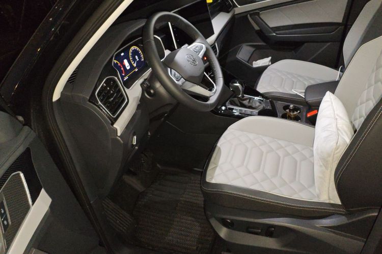 大众 探岳 2025款 众享款 300TSI中控内饰19