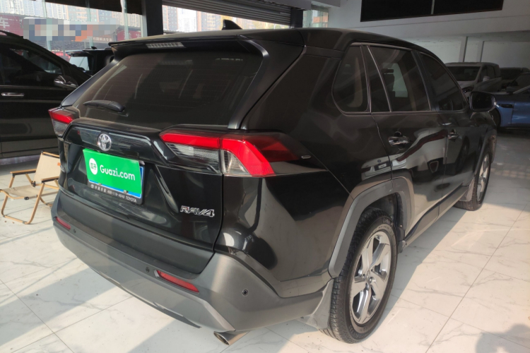 丰田 RAV4荣放 2020款 2.0L CVT两驱风尚版车身外观7