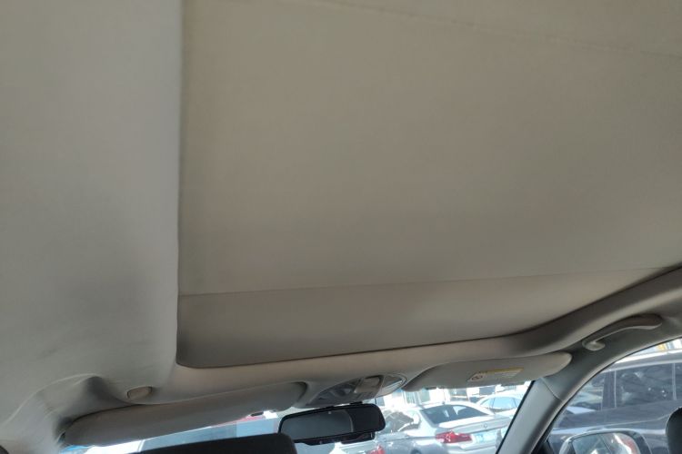 现代 胜达 2015款 2.0T 自动两驱智能型 5座中控内饰22