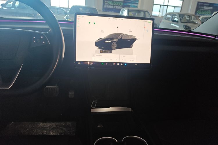 特斯拉 Model 3 2023款 后轮驱动版中控内饰16