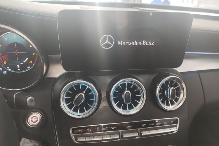 奔驰C级 2021款 C 200 L 时尚型运动版中控内饰16