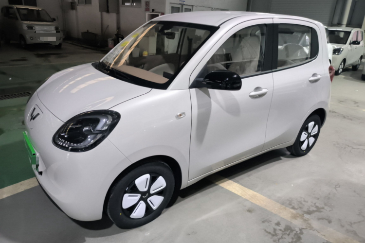 五菱汽车 宏光MINIEV 2025款 四门版 进阶款车身外观4