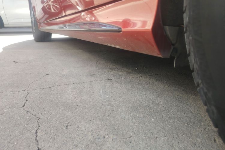 奔驰C级 2019款 C 260 运动版局部细节9002