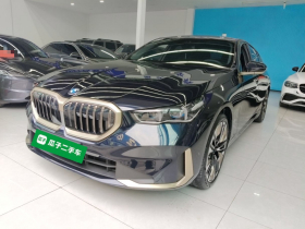 宝马5系 2024款 530Li 尊享型 豪华套装