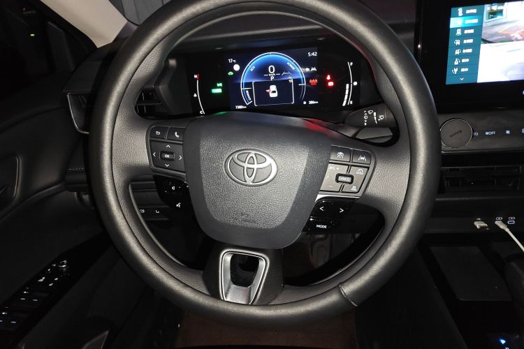 丰田 凯美瑞 2024款 双擎 2.0HE 精英版中控内饰13