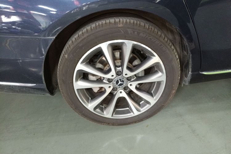 奔驰E级 2019款 E 300 L 时尚型车身外观6008