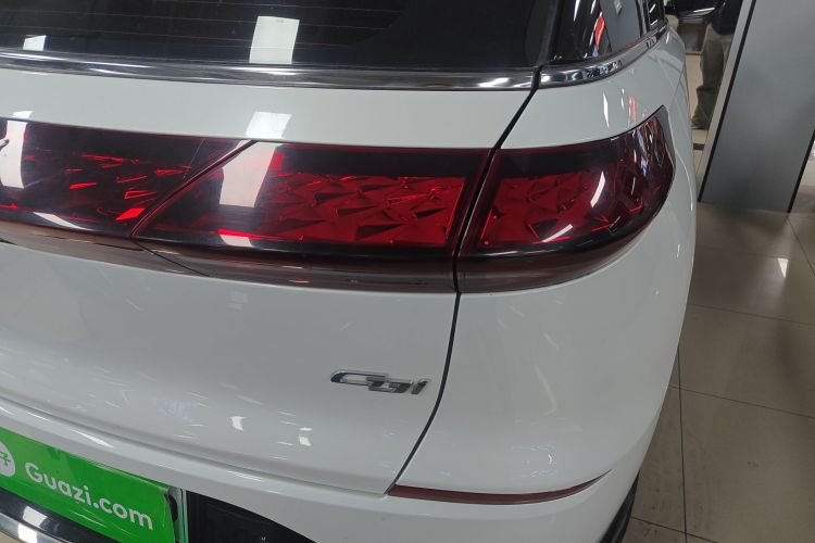 小鹏G3 2021款 G3i 460G车身外观9