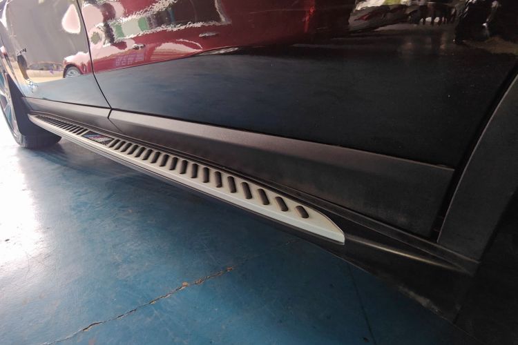 宝马X1 2016款 sDrive18Li 尊享型局部细节9002