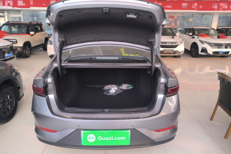 比亚迪 秦PLUS 2025款 DM-i 智驾版 55KM领先型机舱底盘23