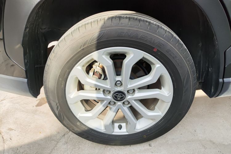 丰田 锋兰达 2023款 2.0L CVT精英版车身外观6008