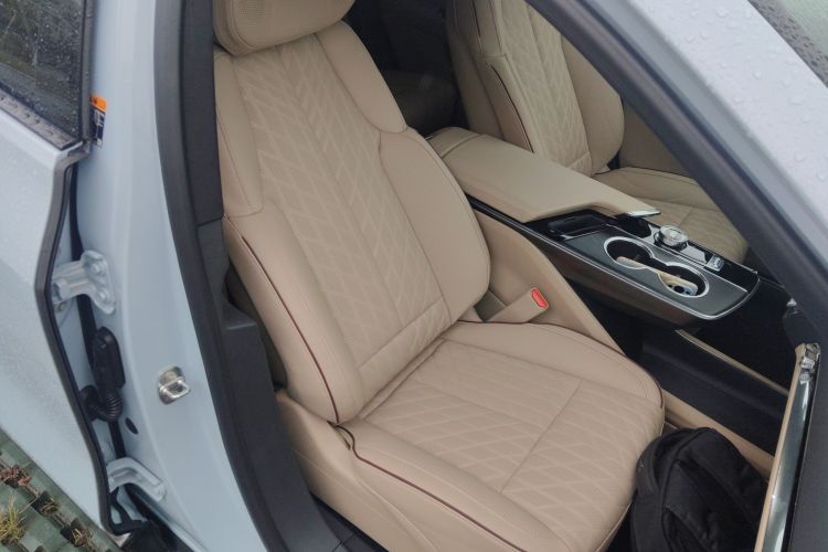 凯迪拉克 IQ锐歌 2022款 四驱高性能尊贵版局部细节41