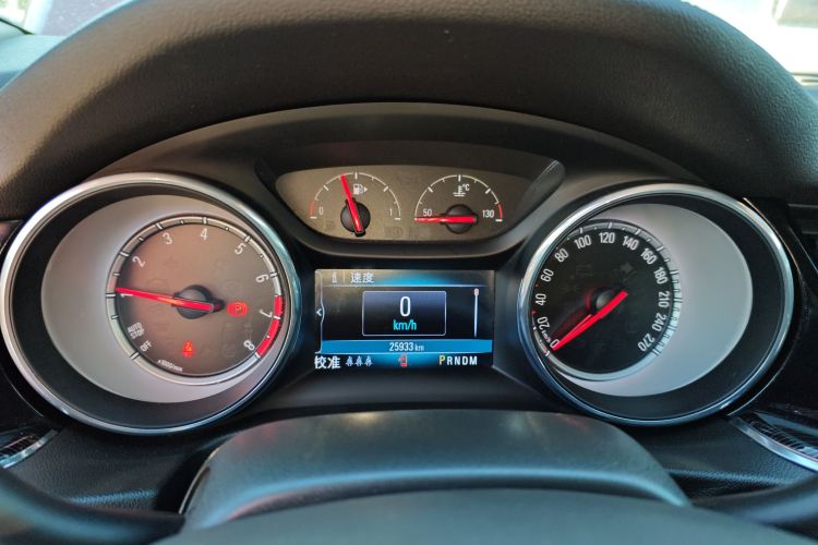 别克 君威 2017款 20T 精英型局部细节14