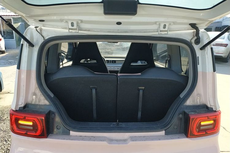 五菱汽车 宏光MINIEV 2021款 马卡龙臻享款 磷酸铁锂机舱底盘23