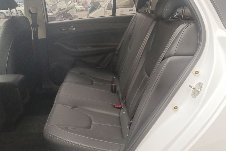 奇瑞 艾瑞泽5 2021款 PRO 1.5L 手动青春版中控内饰7004