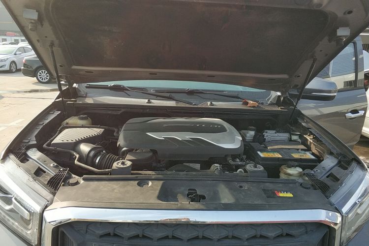 上汽大通MAXUS 大通T70 2021款 2.0T柴油自动四驱精英版长箱高底盘局部细节24