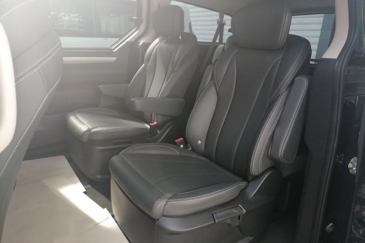 上汽大通MAXUS 大通G20 2023款 改款 ES 2.0T 汽油自动超值版中控内饰7004