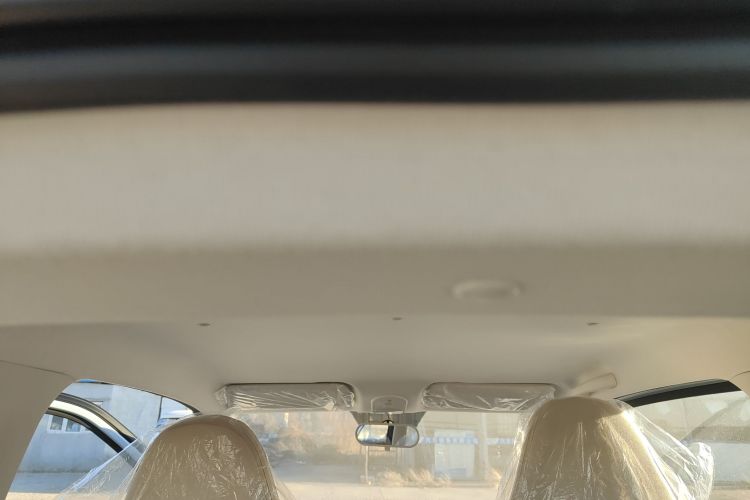 奔腾小马 2026款 222km 萌趣马 Plus中控内饰22