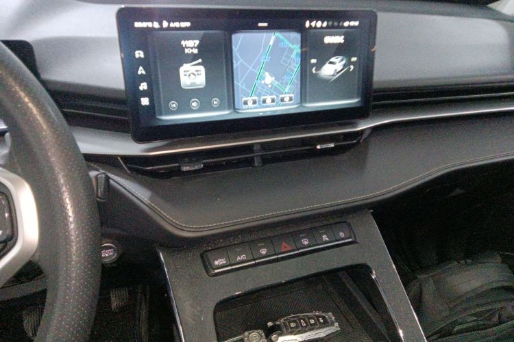 哈弗H6 2021款 第三代 1.5T 自动两驱Pro中控内饰16