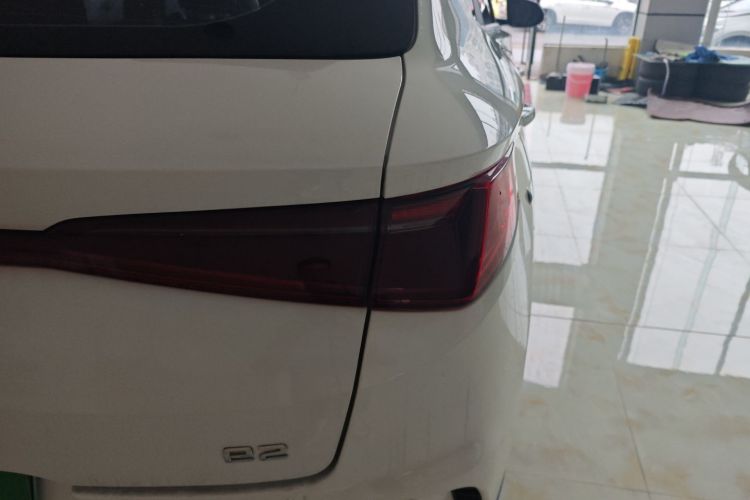比亚迪e2 2021款 豪华型车身外观9