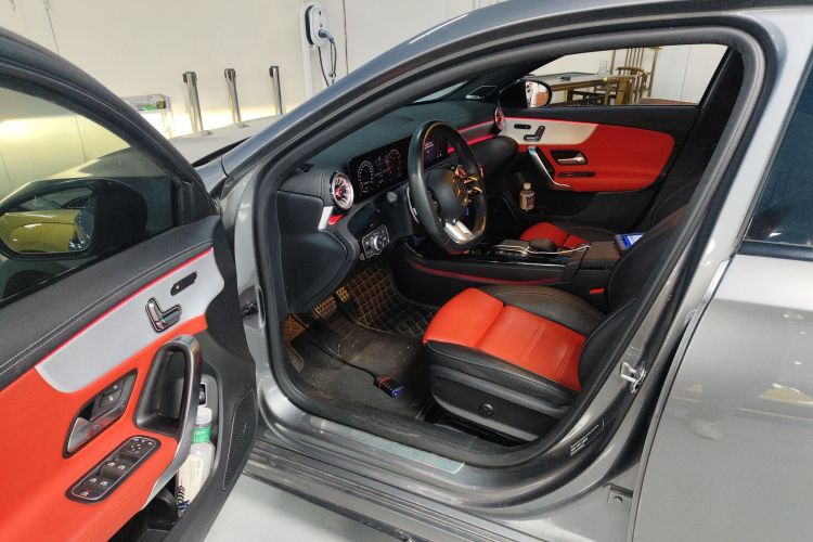 奔驰A级AMG 2024款 AMG A 35 L 4MATIC中控内饰20