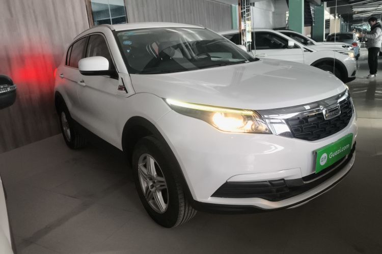 观致5 2018款 改款 1.6T 自动领先型车身外观3