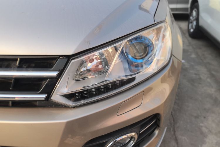 众泰T600 2015款 1.5T 手动尊贵型局部细节36