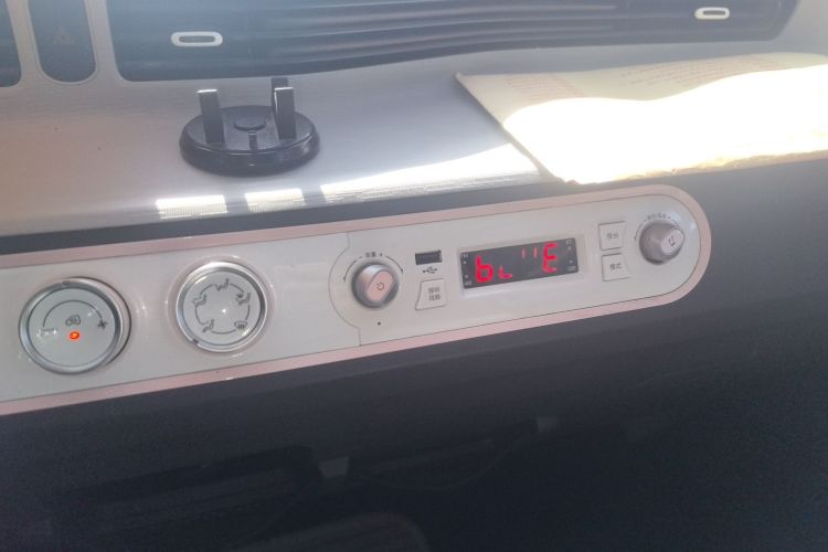 五菱汽车 宏光MINIEV 2021款 马卡龙臻享款 磷酸铁锂局部细节16