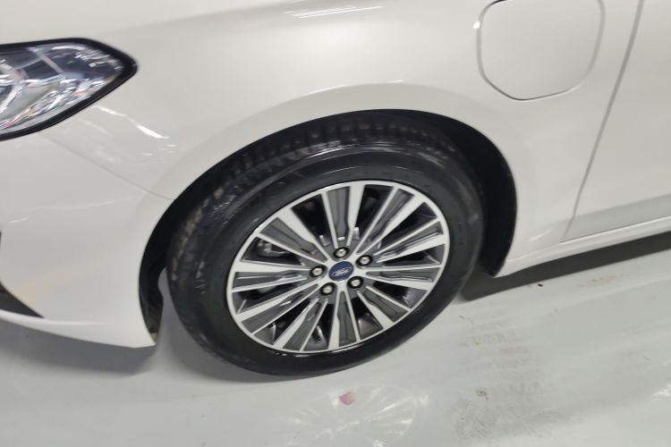 福特 蒙迪欧新能源 2018款 2.0 PHEV 智控时尚型 国VI车身外观6007