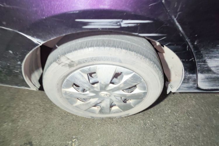 丰田 威驰 2014款 1.5L 自动智臻版车身外观6008